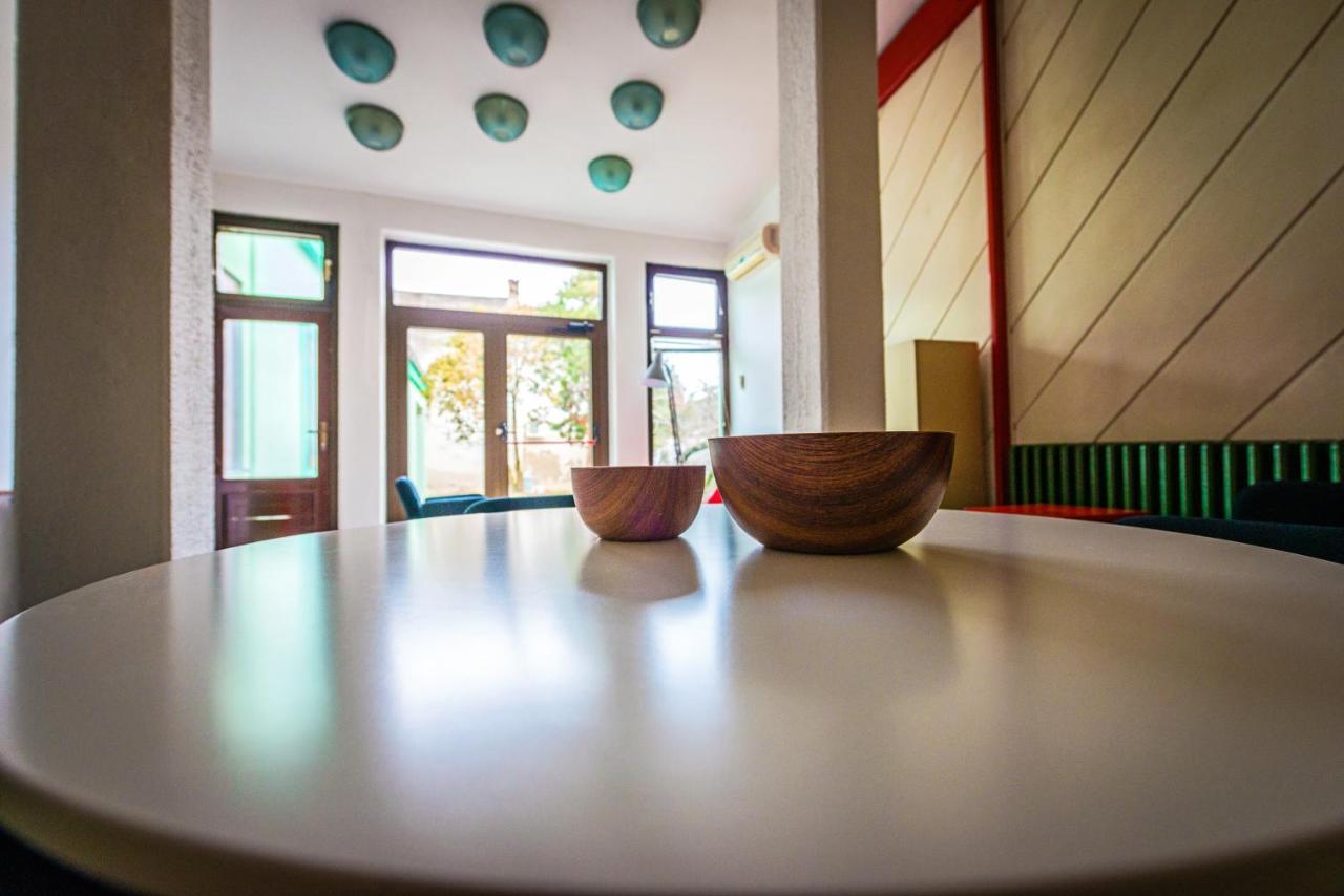 PB Urban Garden Villa Sremska Mitrovica Exteriör bild
